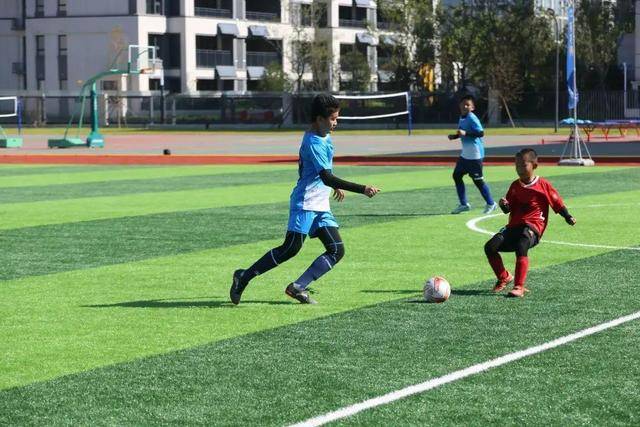 哈登41分快船大胜爵士 约基奇三双掘金胜国王