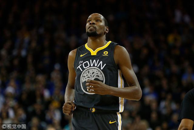 热火23记三分破队史纪录 爆冷击败绿军追至1-1